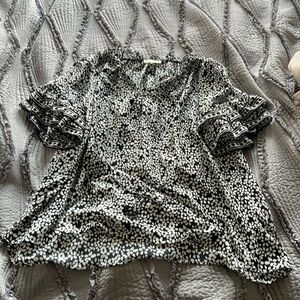 Max Studio size 1 x blouse. Worn twice.